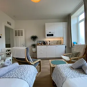 Logies-m Comfort Inc Bikes , Oostende België